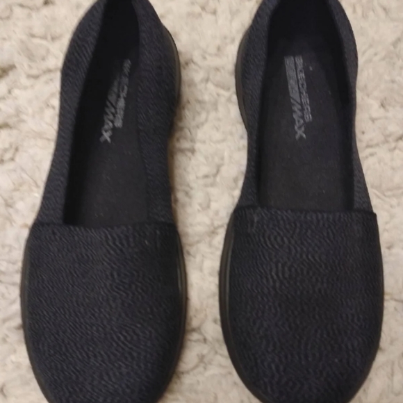 goga max shoes